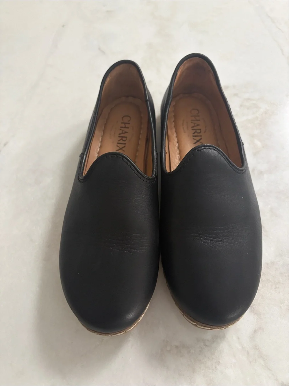 Charix Classic Black Slip On Shoes Leather Memory Foam Arch Support Size 6
